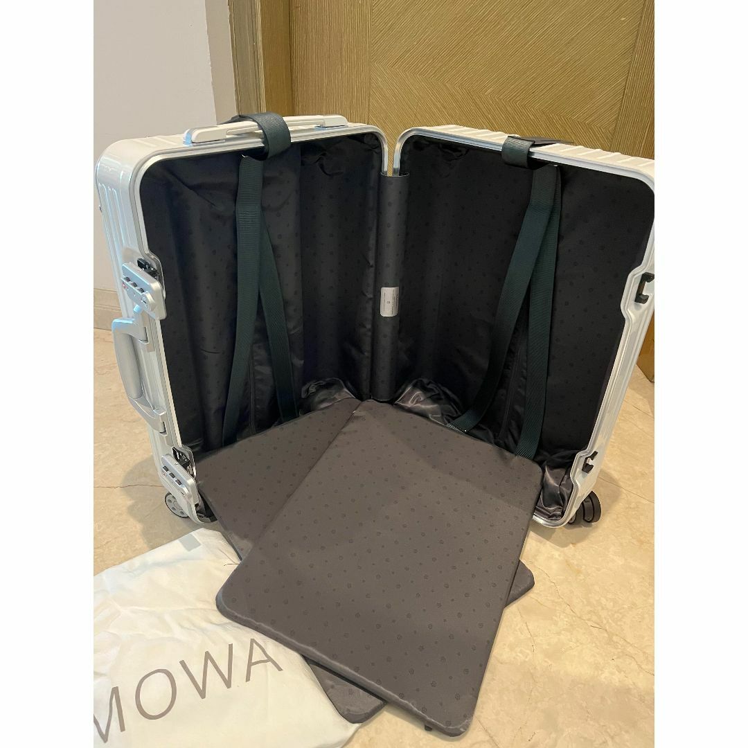 RIMOWA - リモワ RIMOWA ハイブリッドキャビン 白 36L スーツ