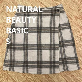 エヌナチュラルビューティーベーシック(N.Natural beauty basic)のNATURAL BEAUTY BASIC S スカート　秋　冬　白　チェック(ミニスカート)