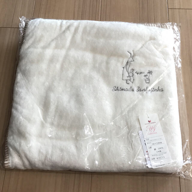 Wacoal(ワコール)のapplele様専用 フード付きバスタオルx2 キッズ/ベビー/マタニティのキッズ/ベビー/マタニティ その他(その他)の商品写真