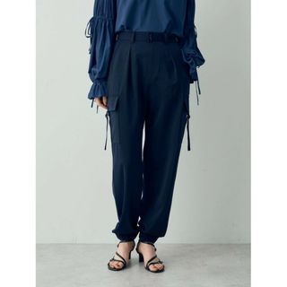 イェッカヴェッカ(YECCA VECCA)の【美品】サテンカーゴジョガーパンツ　イエッカベッカ(ワークパンツ/カーゴパンツ)