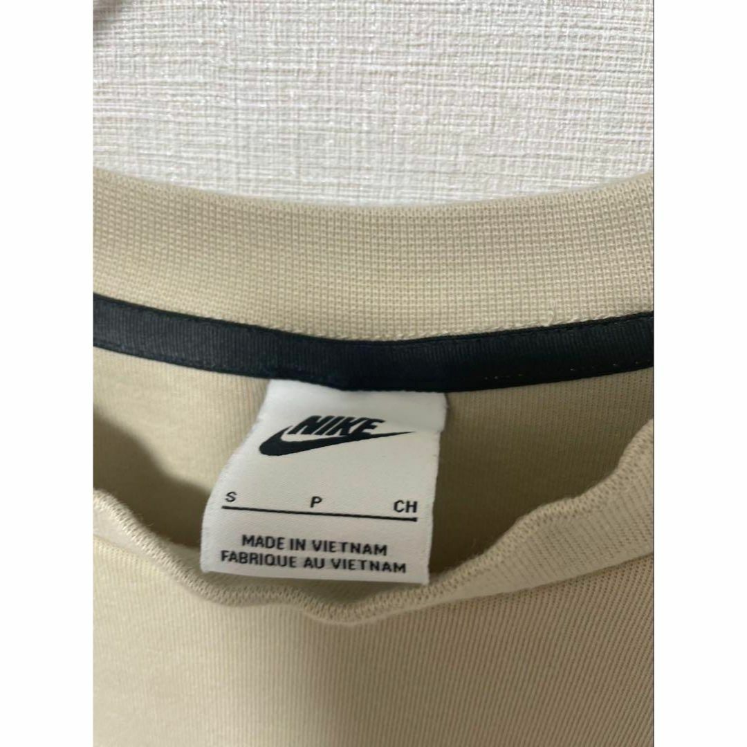 NIKE(ナイキ)のNIKE ナイキ　レディース　ロング丈　長袖トレーナー　S レディースのトップス(トレーナー/スウェット)の商品写真