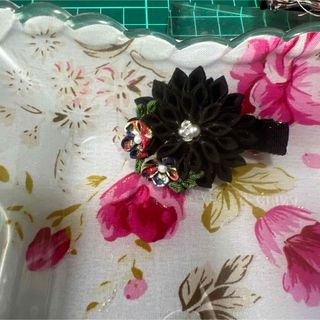 摘み細工 ヘアクリップ