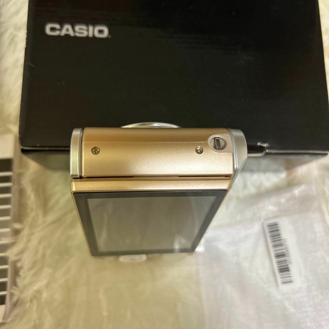 CASIO(カシオ)の【極美品】 CASIO EXILIM EX-ZR1800 デジタルカメラ　付属多 スマホ/家電/カメラのカメラ(コンパクトデジタルカメラ)の商品写真