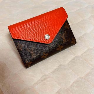 3つ折り 財布