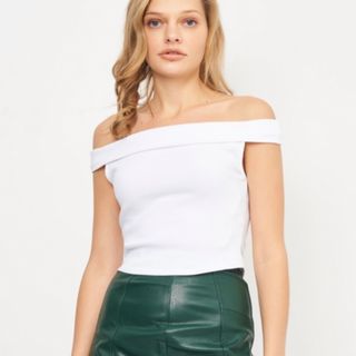 ザラ(ZARA)の【ZARA/ザラ】オフショルダーリブトップス(カットソー(半袖/袖なし))