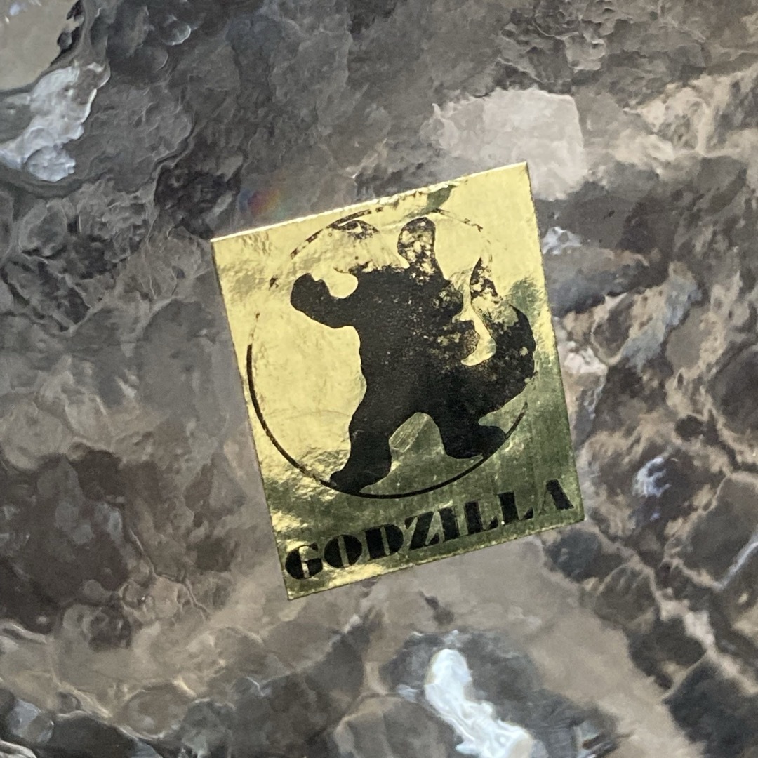 TOHO東宝映画 公式　GODZILLA ゴジラ ガラス製 デキャンタ　希少品 TOHO東宝映画 公式 GODZILLA ゴジラ ガラス製 デキャンタ - メルカリ