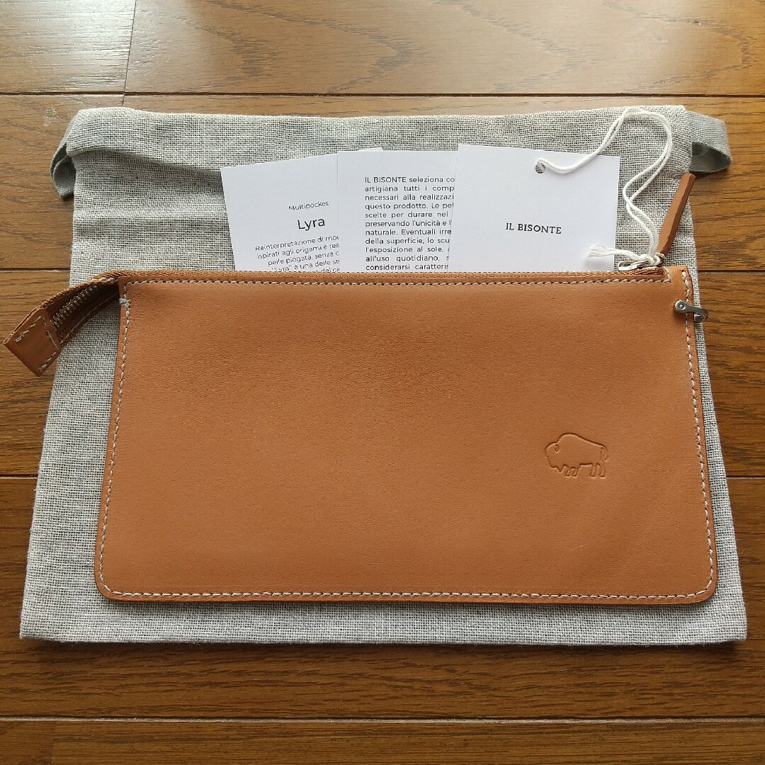IL BISONTE(イルビゾンテ)の専用箱付き 新品未使用 イルビゾンテ IL BISONTE レザーポーチ 財布 レディースのファッション小物(財布)の商品写真