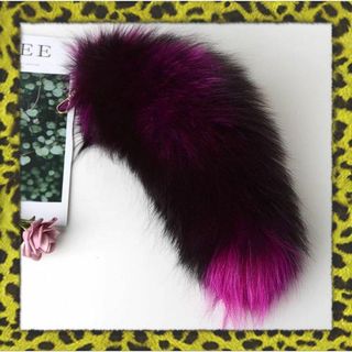 再入荷✨ しっぽ ブラックピンク ファー チャーム キーホルダー 韓国 y2k①(チャーム)