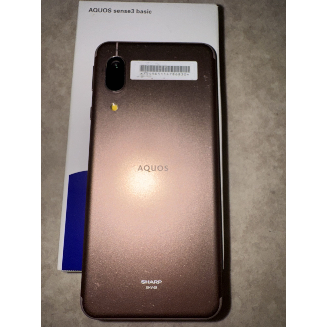 AQUOS(アクオス)のAQUOS sense3 basic SHV48 スマホ/家電/カメラのスマートフォン/携帯電話(スマートフォン本体)の商品写真
