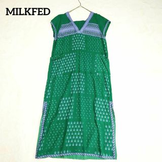 MILKFED. - MILKFED.　ミルクフェド　Vネック総柄　ロングワンピース　グリーン F