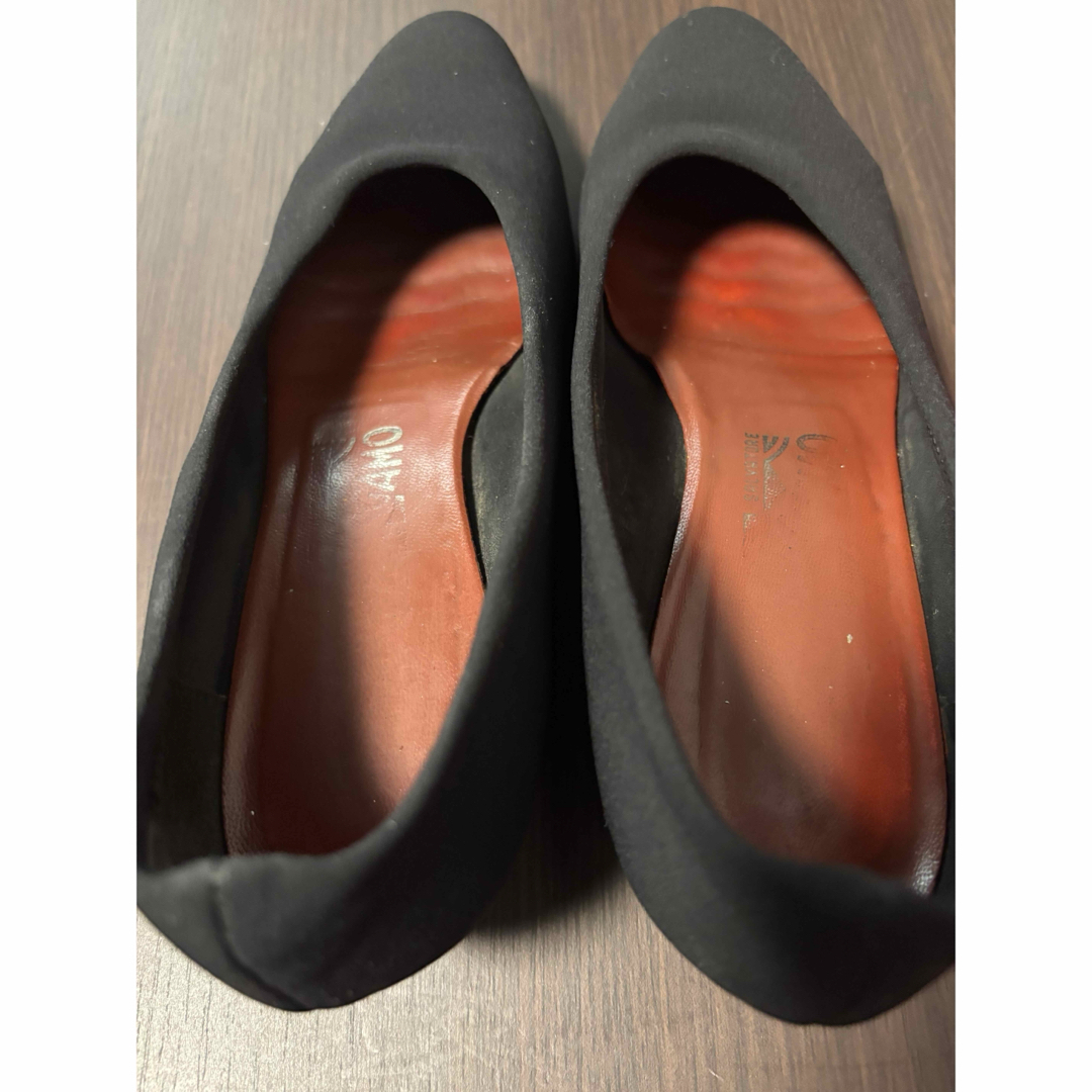 Salvatore Ferragamo ブラック ロゴ付きフラットシューズ　6C Salvatore Ferragamo - フェラガモ フラットシューズ ブラック