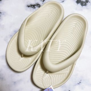crocs クロックス　メロウ　リカバリー　フリップ　ボーン