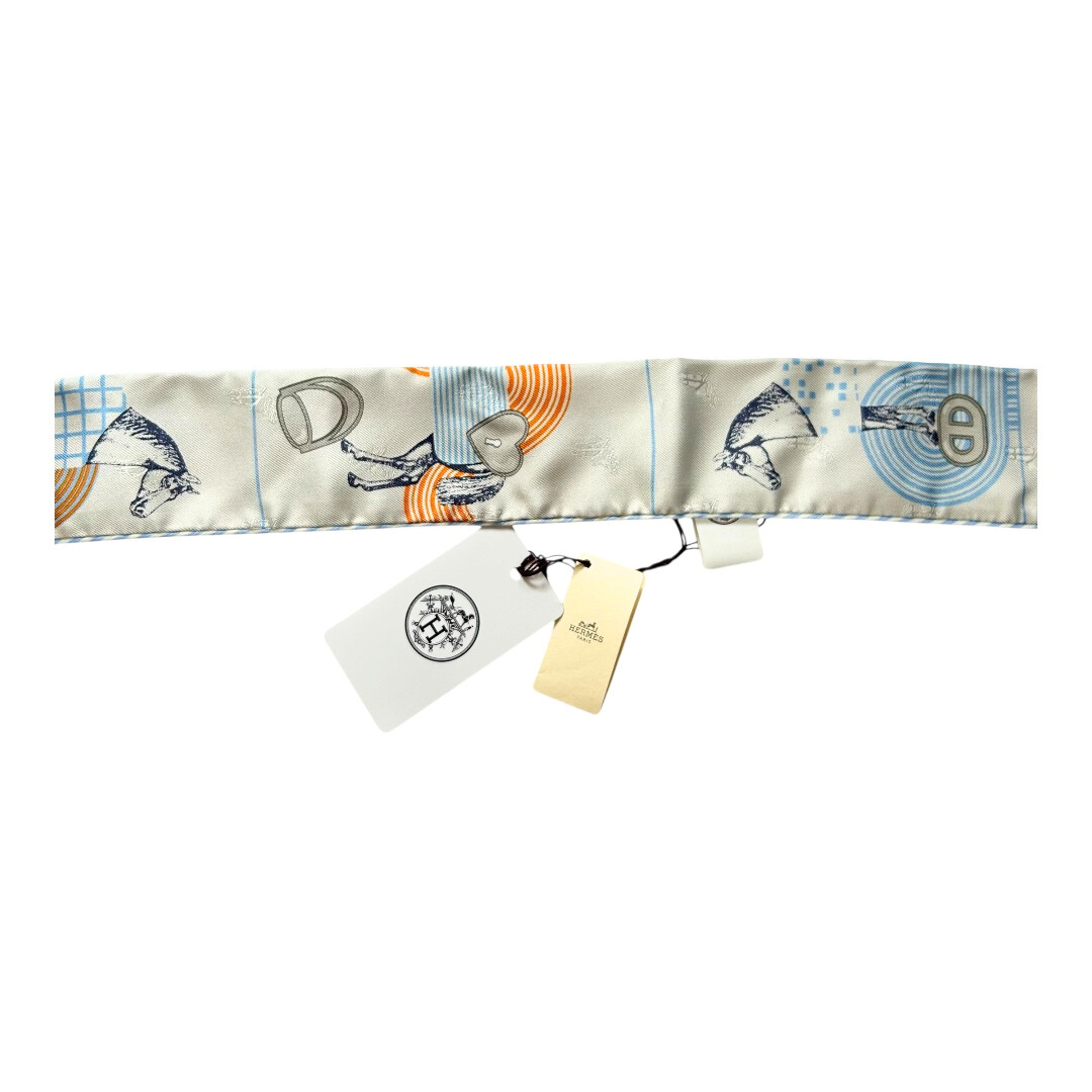HERMES - 【新品】HERMES エルメス ツイリー ガルド・ローブ