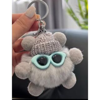 ファー付きサングラスキャラクターキーホルダー ふわふわのマスコット(キーホルダー)