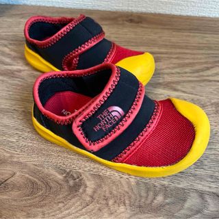 13㎝THE NORTH FACE ベビーサンダル ウォータースニーカー赤レッド