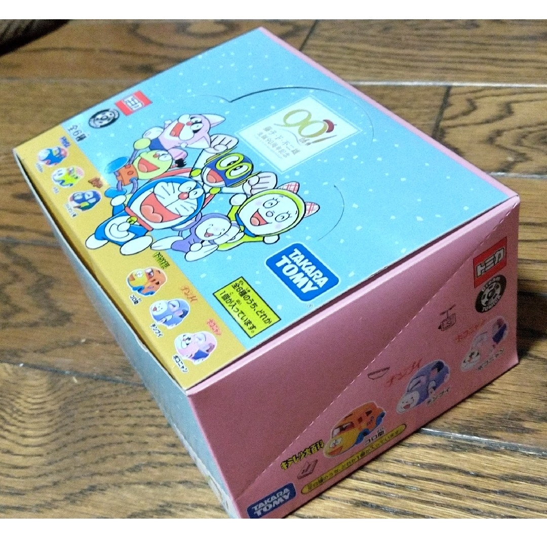 【未開封品】トミカ藤子・F・不二雄生誕90周年記念コレクションDP-BOX エンタメ/ホビーのおもちゃ/ぬいぐるみ(ミニカー)の商品写真