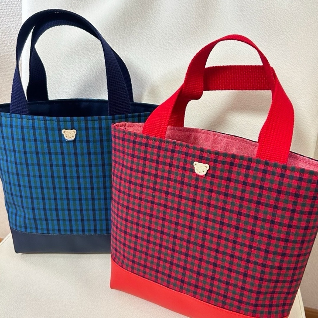 ハンドメイド♡バッグ♡ポシェット♡ファミリアワッペン♡ミニトート♡お色選べます♡ ハンドメイドのファッション小物(バッグ)の商品写真
