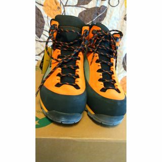 シリオ(SIRIO)のSIRIO シリオ トレッキングシューズ GORE-TEX /登山靴25.5(その他)