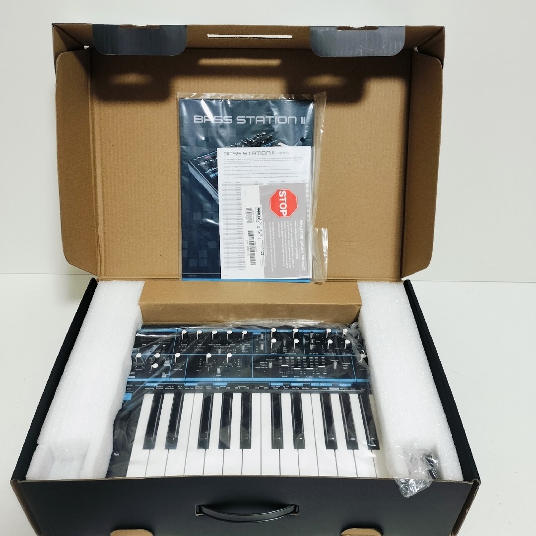 極美品】Novation Bass Station Ⅱ アナログシンセサイザーの
