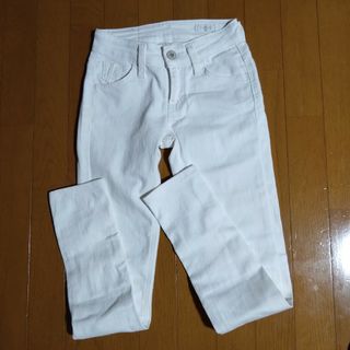 サムシング(SOMETHING)のサムシング ホワイトスキニーパンツ(スキニーパンツ)