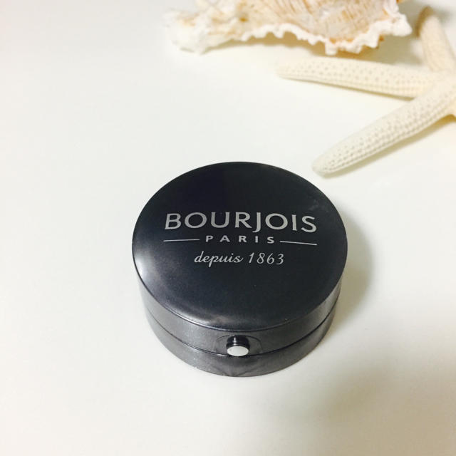 bourjois(ブルジョワ)のブルジョワ アイシャドウ グレー コスメ/美容のベースメイク/化粧品(アイシャドウ)の商品写真