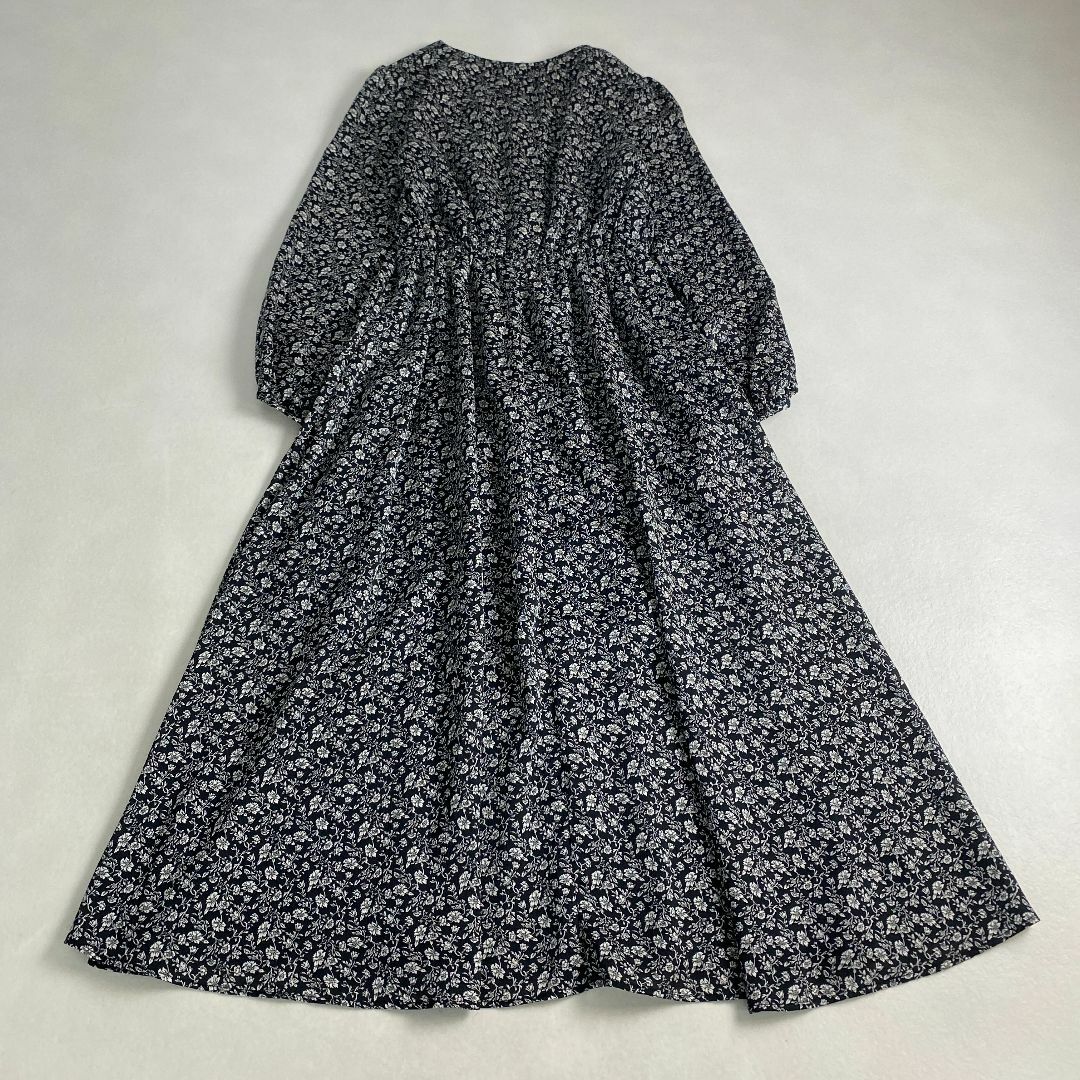 FRAY I.D(フレイアイディー)の美品　フレイアイディー　ロングワンピース　現行 小花柄　ロングワンピース レディースのワンピース(ロングワンピース/マキシワンピース)の商品写真