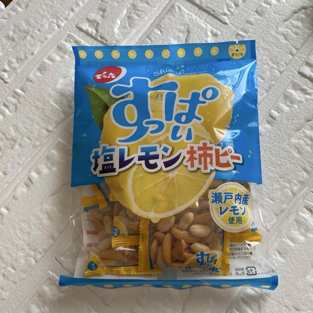 【KALDI】  すっぱい塩レモン柿ピー　大袋　個包装 食品/飲料/酒の食品(菓子/デザート)の商品写真