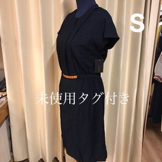 ザラ(ZARA)の未使用タグ付き　ZARA BASIC ザラベーシック　Sサイズ(ひざ丈ワンピース)