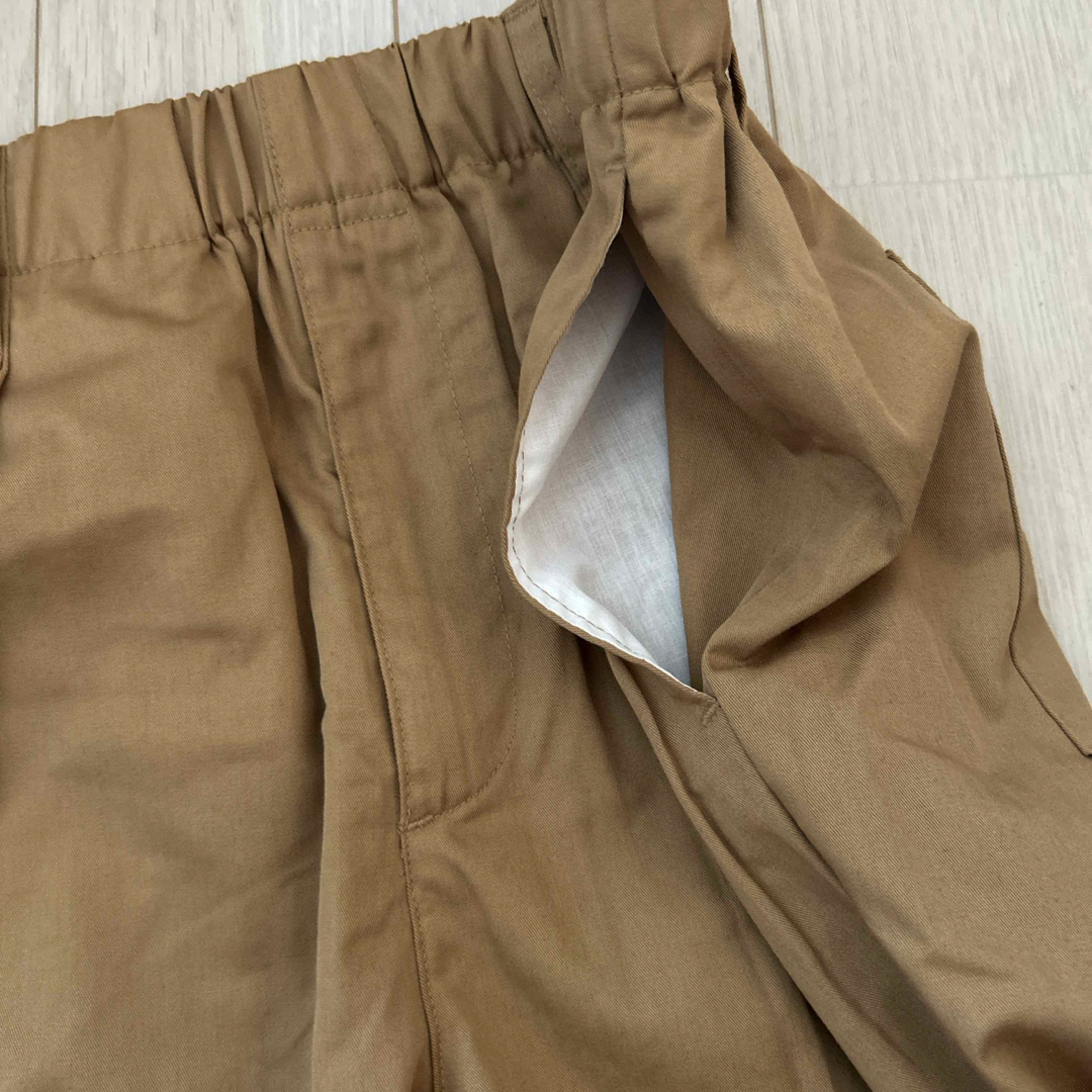 ラクチン　チノパン【新品未使用】 レディースのパンツ(カジュアルパンツ)の商品写真