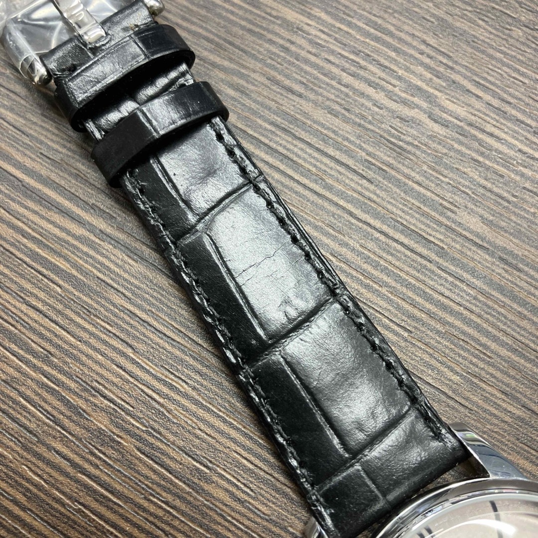 LOCMAN(ロックマン)の中古　LOCKMAN ロックマン　クォーツ　REF.252 1960コレクション メンズの時計(腕時計(アナログ))の商品写真