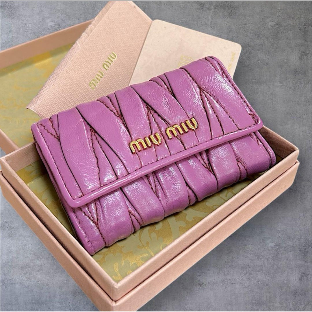 【特価】 MIU miu】マテラッセキーケース☆ピンク☆芸能人も 【miu - MIU 小物