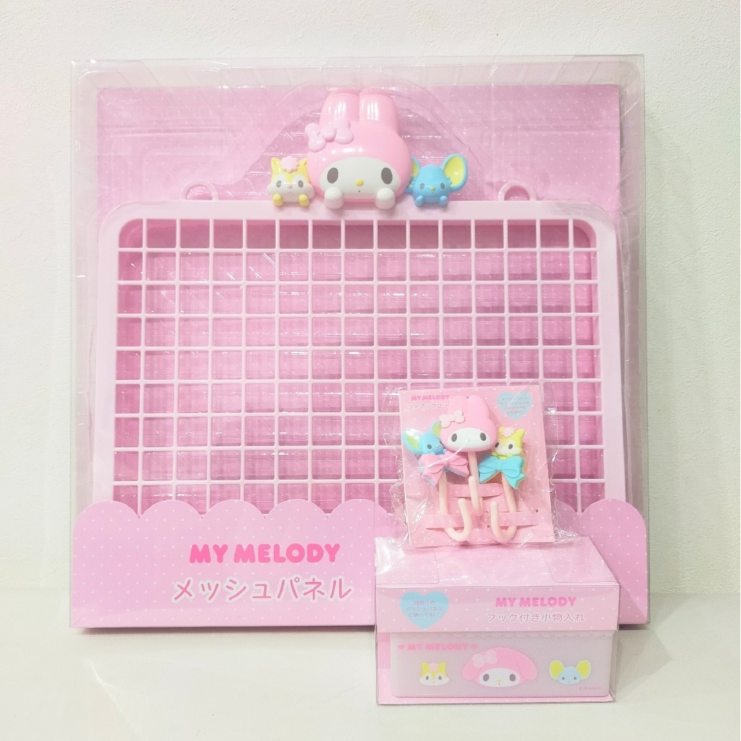 完売品 サンリオ マイメロディー 飾り棚 メッシュパネル 収納 推し活 エンタメ/ホビーのおもちゃ/ぬいぐるみ(キャラクターグッズ)の商品写真