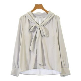 ナチュラルビューティーベーシック(NATURAL BEAUTY BASIC)のNATURAL BEAUTY BASIC ブラウス M グレー 【古着】【中古】【送料無料】(シャツ/ブラウス(長袖/七分))