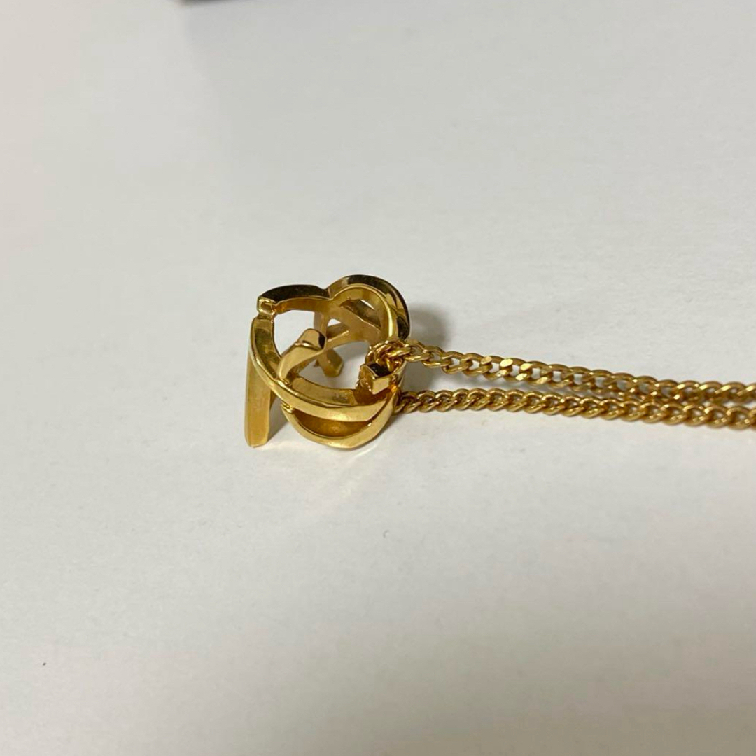 Yves Saint Laurent(イヴサンローラン)の美品✨SAINT LAURENT カサンドラ ネックレスゴールド ネックレス レディースのアクセサリー(ネックレス)の商品写真