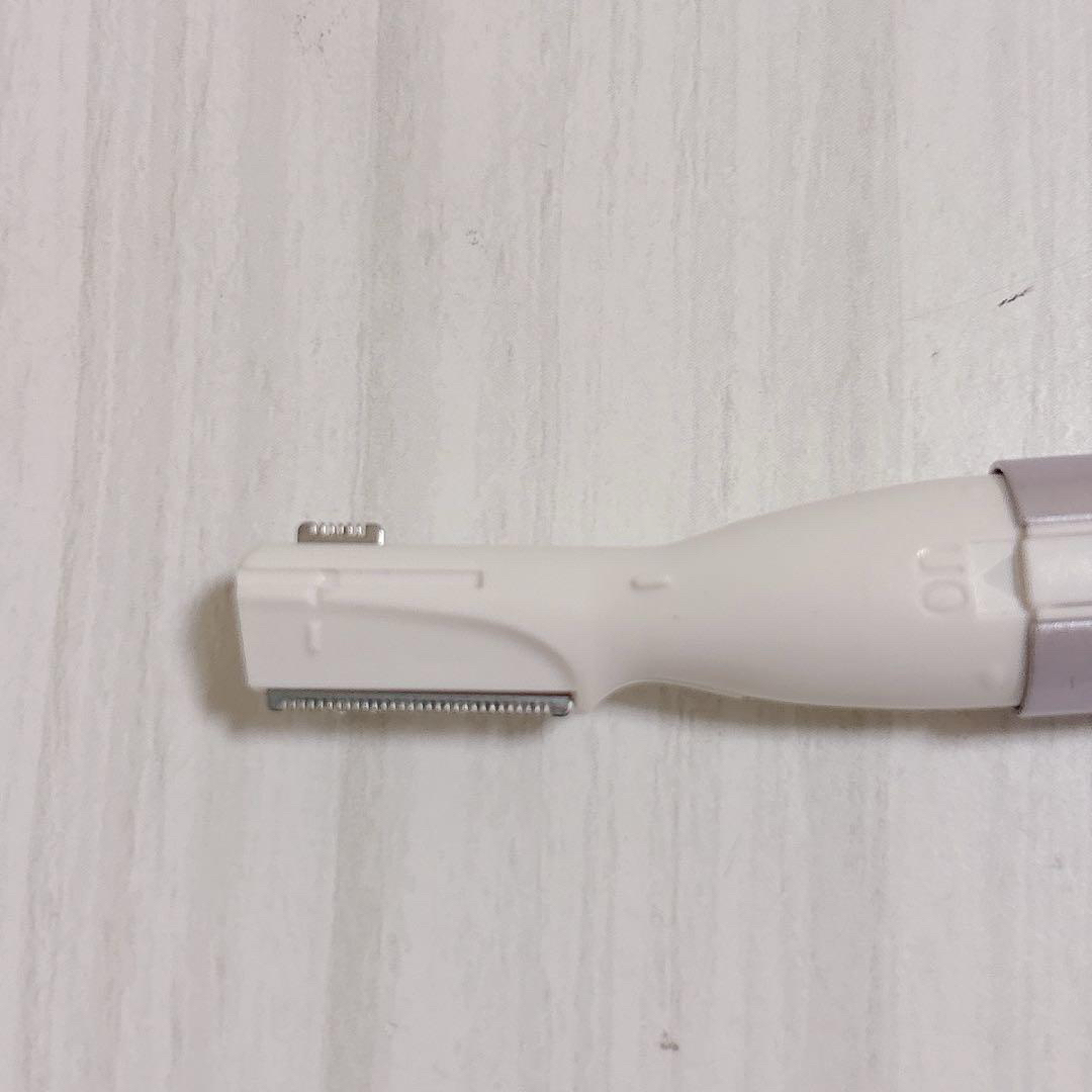 Aisleek 眉毛シェーバー 電動 フェイスシェーバー 眉毛カッター スマホ/家電/カメラの美容/健康(レディースシェーバー)の商品写真