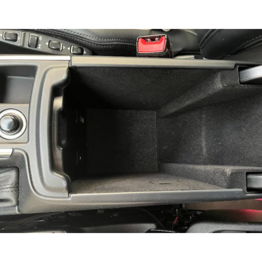 Mercedes-Benz(メルセデスベンツ)の【数量限定】Gクラス/W463用 センターコンソール/アームレスト収納/トレイ 自動車/バイクの自動車(車内アクセサリ)の商品写真