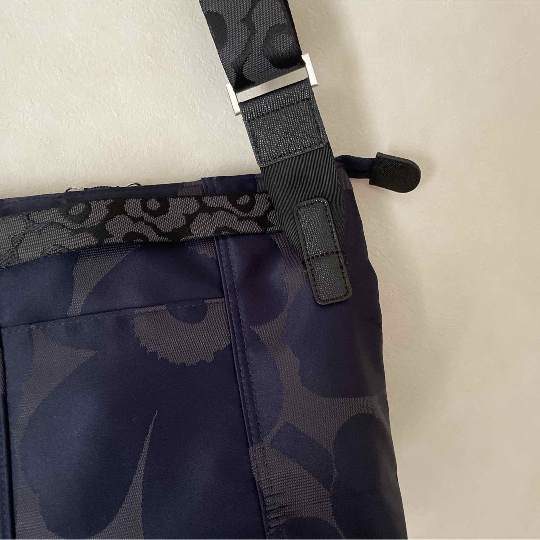 marimekko(マリメッコ)のmarimekkoショルダーバッグ ウニッコ ネイビー マリメッコ レディースのバッグ(ショルダーバッグ)の商品写真