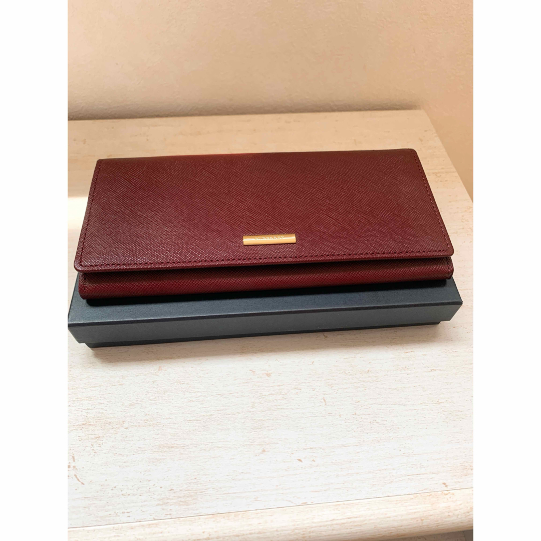 BURBERRY(バーバリー)の【未使用】BURBERRY バーバリー　長財布　ゴールド金具　バーバリーチェック レディースのファッション小物(財布)の商品写真