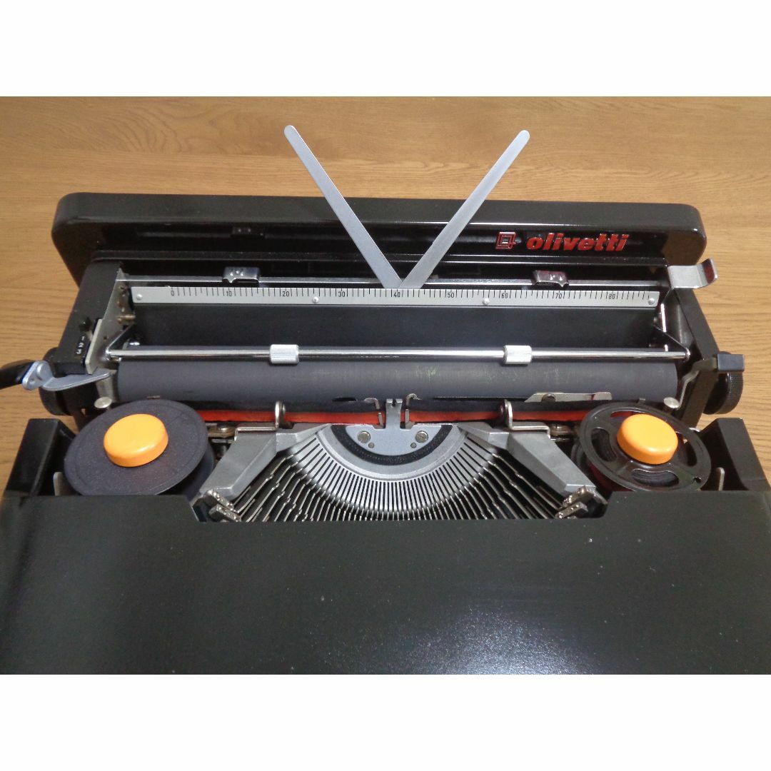 完動品 olivetti valentine s タイプライター カスタムカラーの