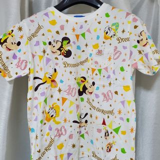 東京ディズニーリゾート 40周年記念　Tシャツ　M(Tシャツ/カットソー(半袖/袖なし))