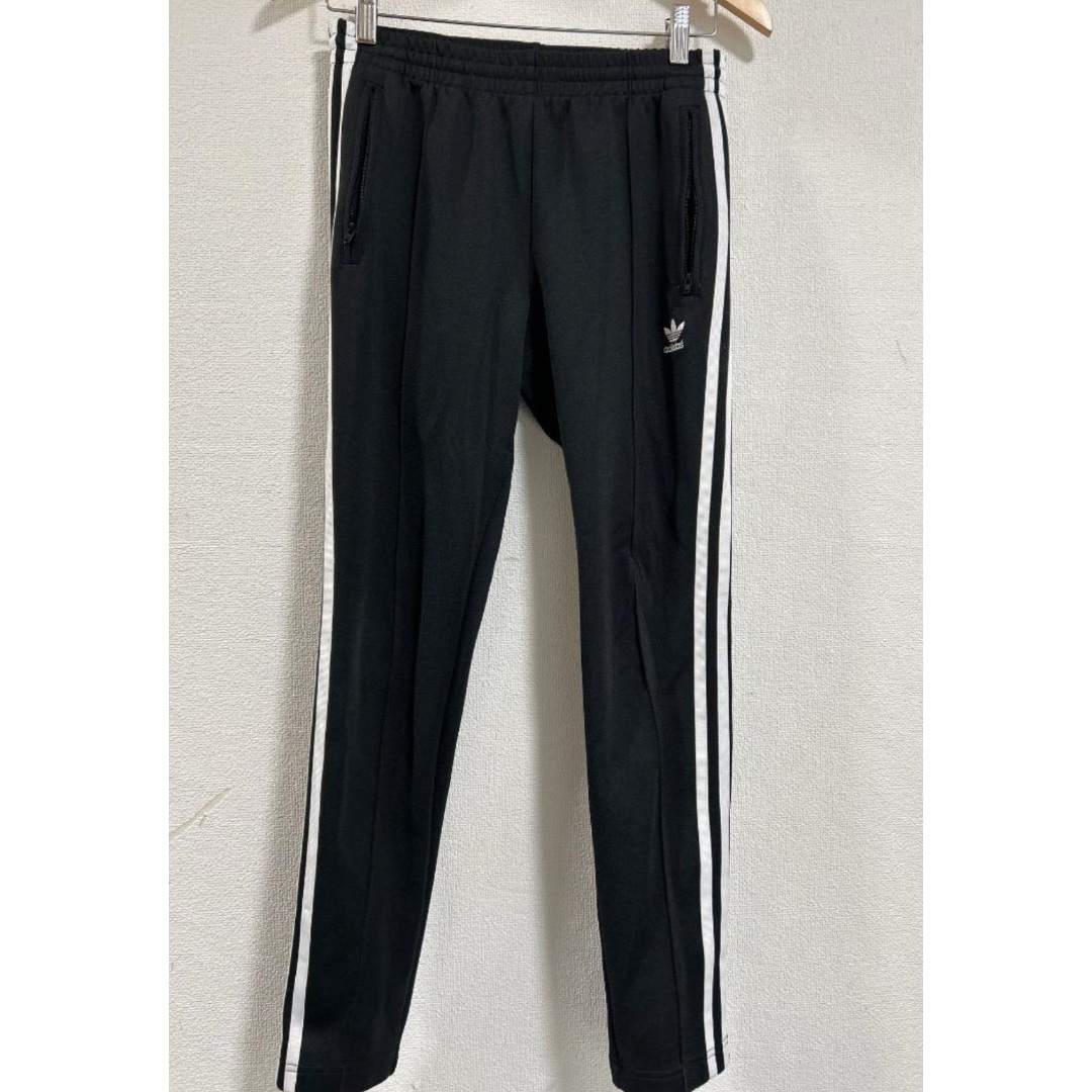 adidas アディダス CE2400 SST TRACK PANTS M 黒 adidas - adidas アディダス CE2400 SST TRACK PANTS M 黒の通販