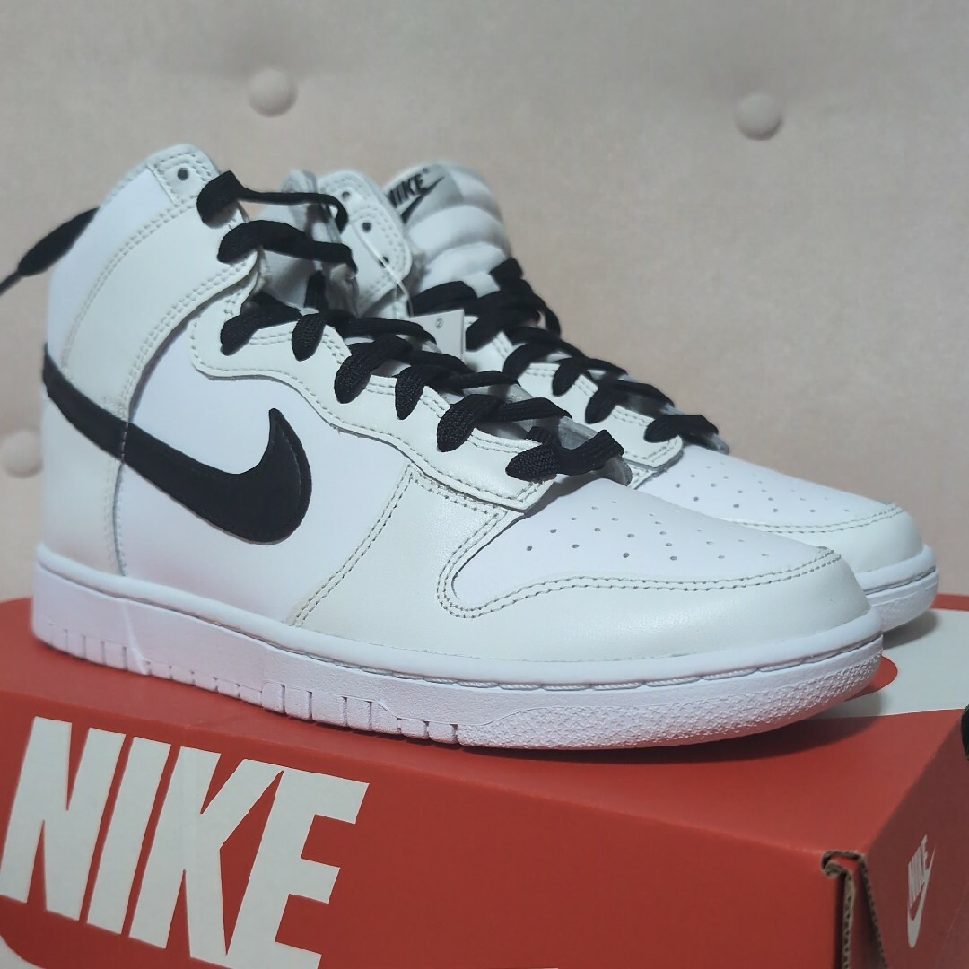 NIKE(ナイキ)のナイキ　ダンク　HI レトロ メンズの靴/シューズ(スニーカー)の商品写真