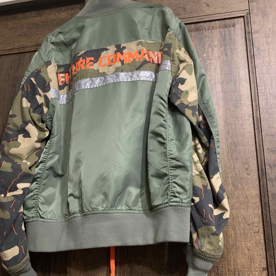 【500円引きクーポン】 AVIREX - 美品 AVIREX MA-1 フライトジャケット Lの通販 by ジャケット・アウター