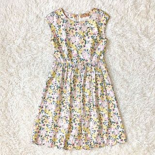 ルールロジェット(leur logette)の美品 leur logette フラワープリントフレアワンピース イエロー 1(ロングワンピース/マキシワンピース)