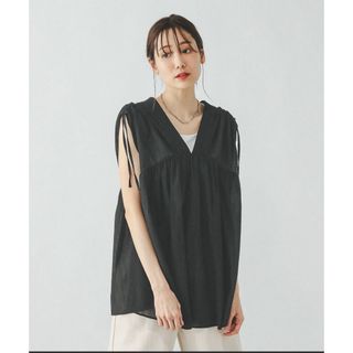 グローバルワーク(GLOBAL WORK)のKomachi様専用　グローバルワーク　エアリーギャザーブラウス(シャツ/ブラウス(半袖/袖なし))
