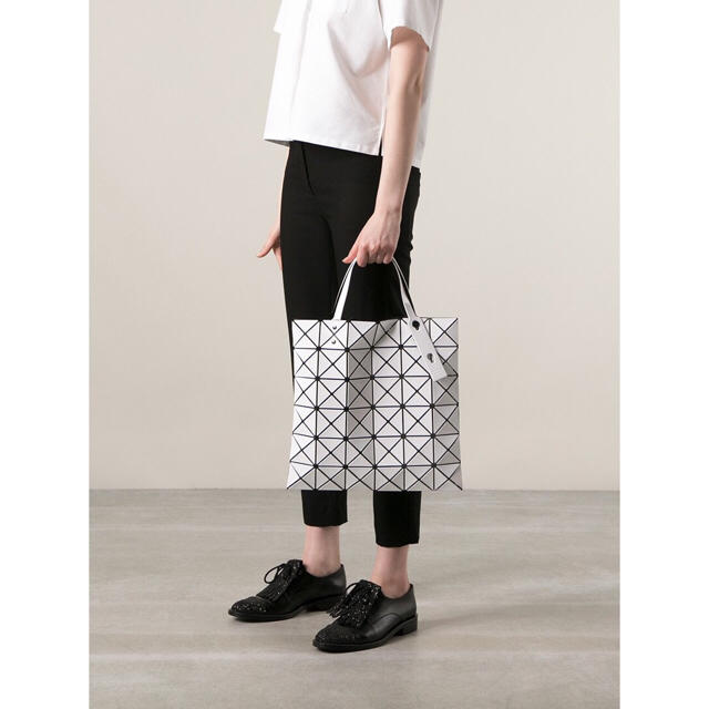 ISSEY MIYAKE(イッセイミヤケ)のBAO BAO ISSEY MIYAKE / トートバッグ / 新品未使用 レディースのバッグ(トートバッグ)の商品写真