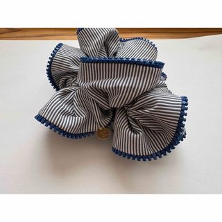 SALE30%OFF 【Web限定】ツイストスクエア シュシュ(ブラック