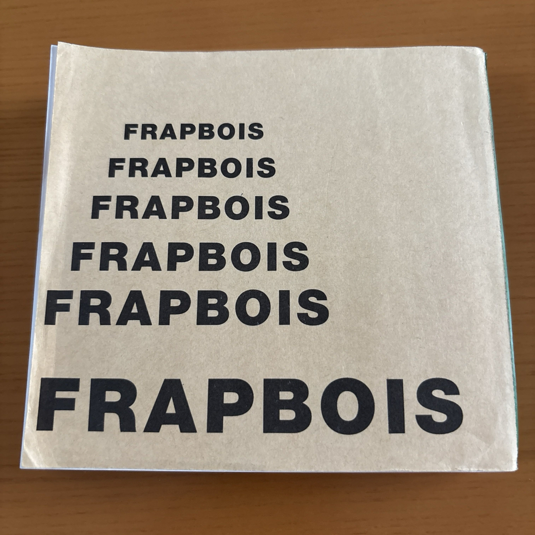 FRAPBOIS(フラボア)のFRAPBOIS★フラボア★メモ帳 インテリア/住まい/日用品の文房具(ノート/メモ帳/ふせん)の商品写真