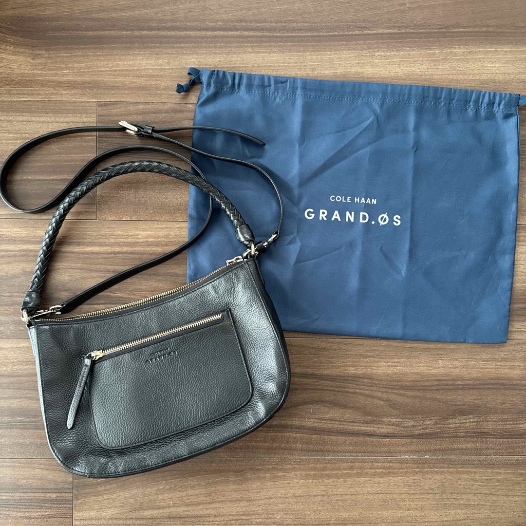 Cole Haan - COLE HAAN GRANDOS ブラックレザーショルダーバッグ