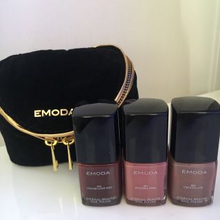 エモダ(EMODA)のポーチ付き EMODA♡マニキュアセット(マニキュア)